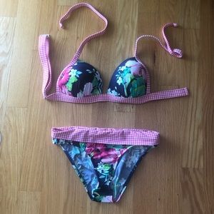 Venus bikini, new